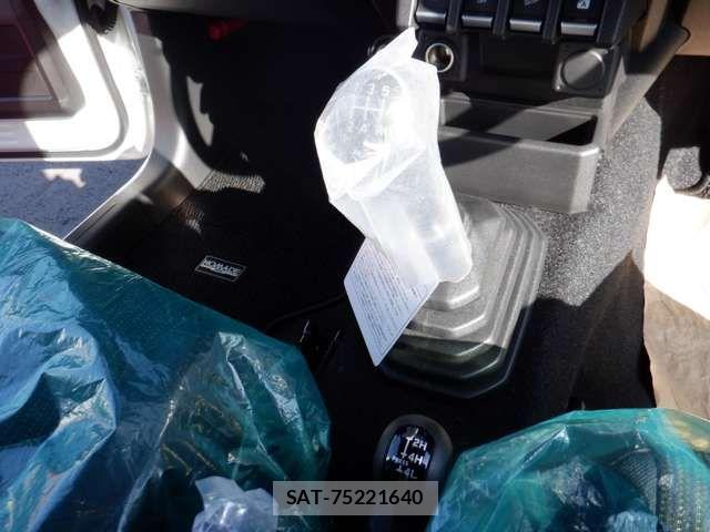 Suzuki JIMNY 2026-04 7059045-14