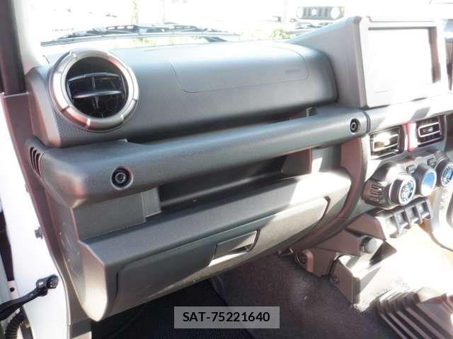 Suzuki JIMNY 2026-04 7059045-16
