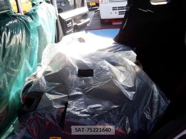 Suzuki JIMNY 2026-04 7059045-19