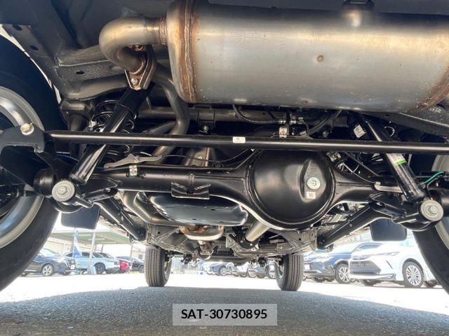 Suzuki JIMNY 2026-04 7059040-18