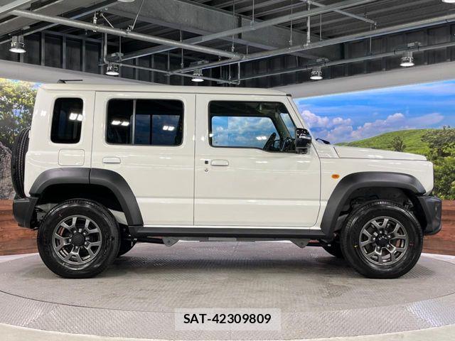 Suzuki JIMNY 2026-04 7059034-17