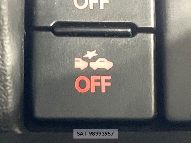 Suzuki JIMNY 2025-07 7059038-2