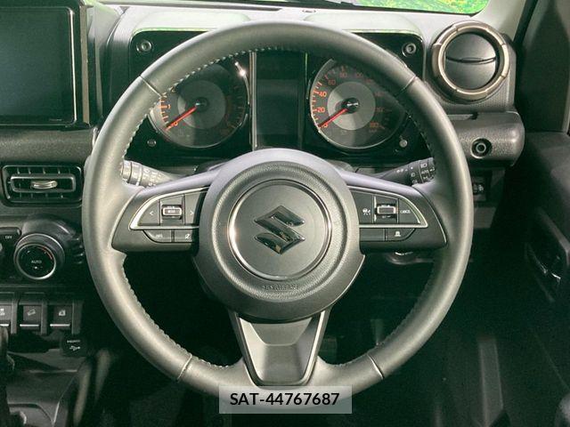 Suzuki JIMNY 2025-04 7220266-10