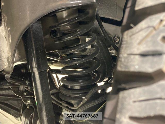 Suzuki JIMNY 2025-04 7220266-19