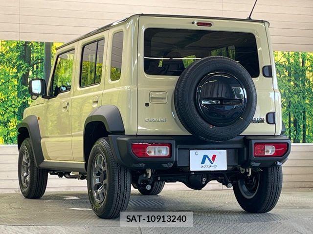 Suzuki JIMNY 2026-04 7220299-5