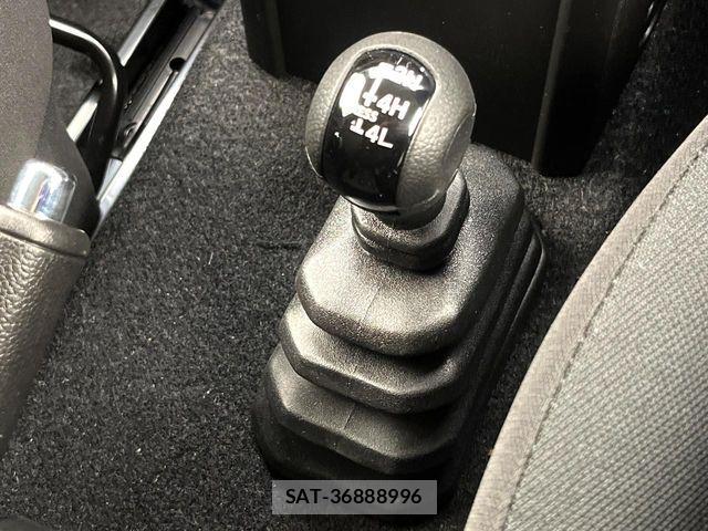 Suzuki JIMNY 2026-04 7220302-6