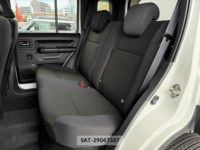 Suzuki JIMNY 2026-02 7220290-18