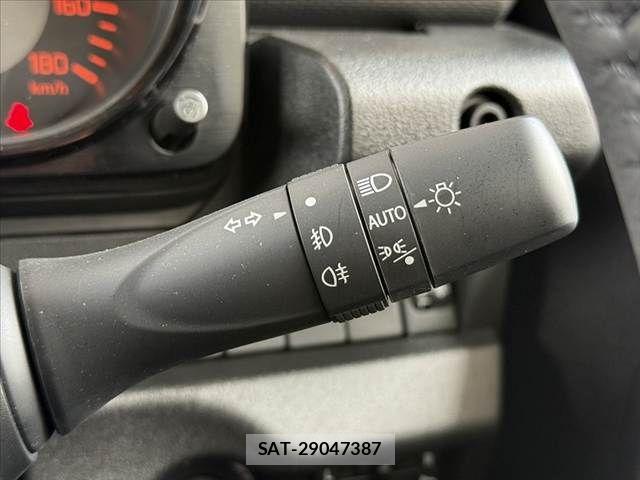 Suzuki JIMNY 2026-02 7220290-6