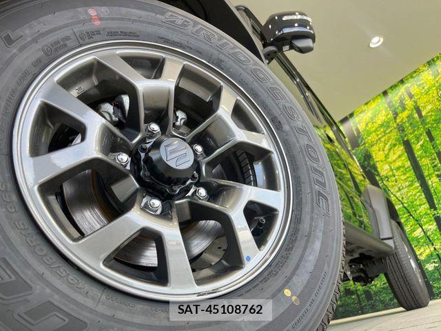 Suzuki JIMNY 2026-04 7220309-12