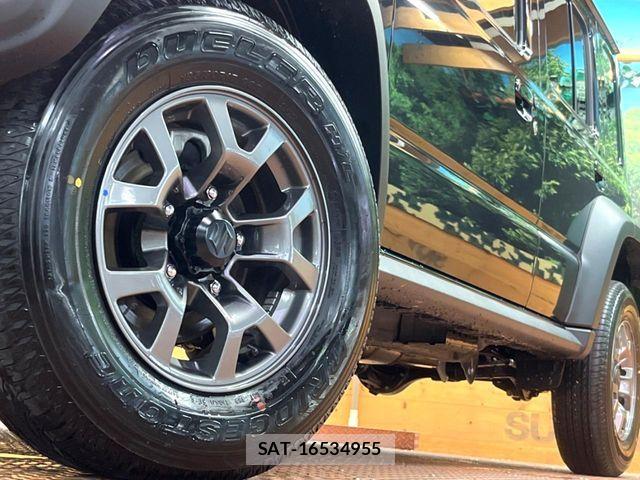 Suzuki JIMNY 2026-01 7220282-13