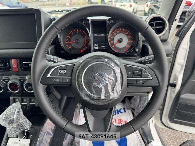 Suzuki JIMNY 2026-04 7220301-15