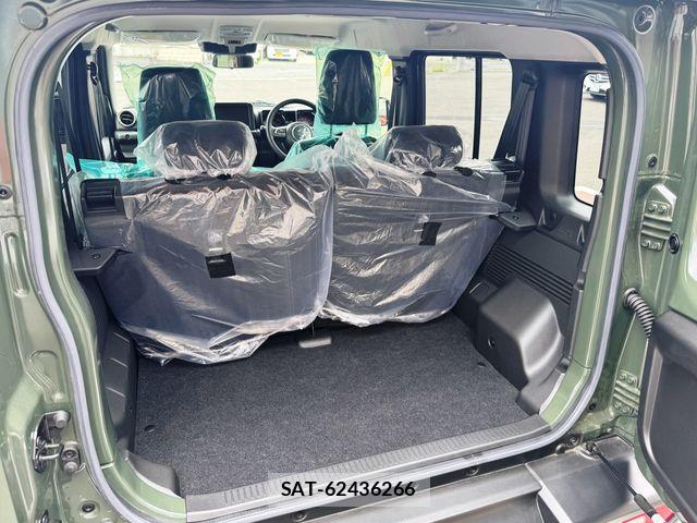 Suzuki JIMNY 2025-11 7220275-13
