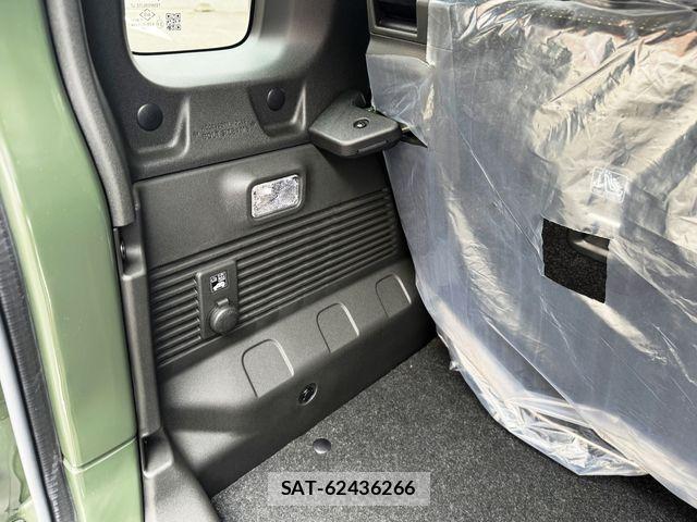 Suzuki JIMNY 2025-11 7220275-14