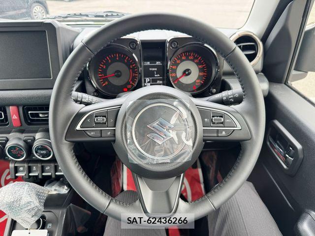 Suzuki JIMNY 2025-11 7220275-23