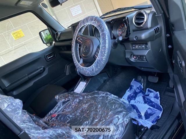 Suzuki JIMNY 2026-05 7220326-10