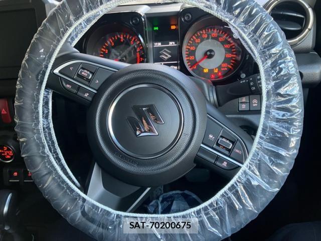 Suzuki JIMNY 2026-05 7220326-11