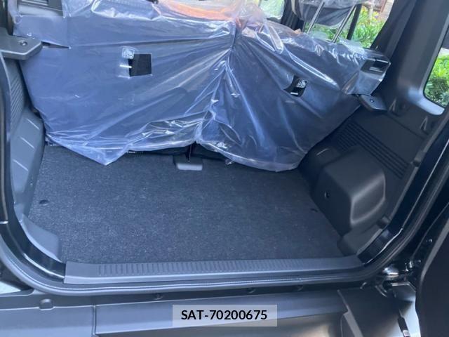 Suzuki JIMNY 2026-05 7220326-20