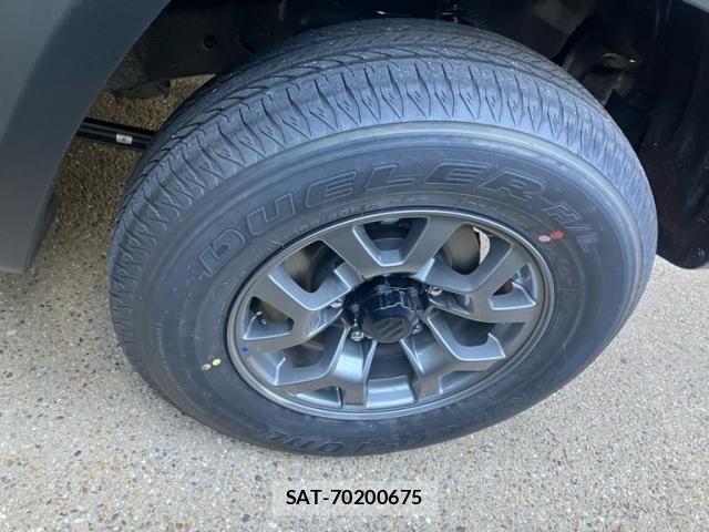 Suzuki JIMNY 2026-05 7220326-8