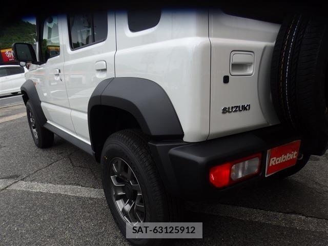 Suzuki JIMNY 2026-04 7220314-13
