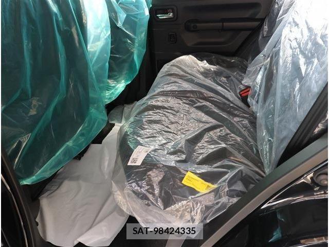 Suzuki JIMNY 2025-04 7220267-14