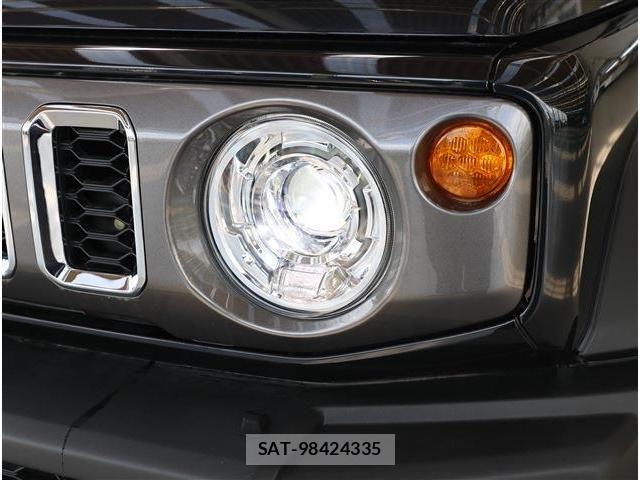 Suzuki JIMNY 2025-04 7220267-23