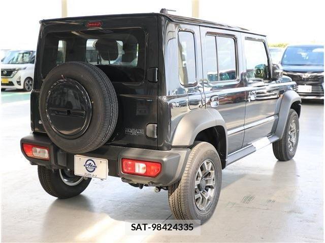 Suzuki JIMNY 2025-04 7220267-3