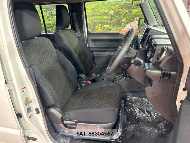 Suzuki JIMNY 2026-02 7220289-7