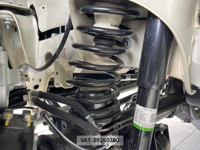 Suzuki JIMNY 2026-04 7220313-19
