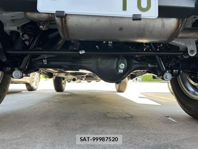 Suzuki JIMNY 2026-04 7220319-25