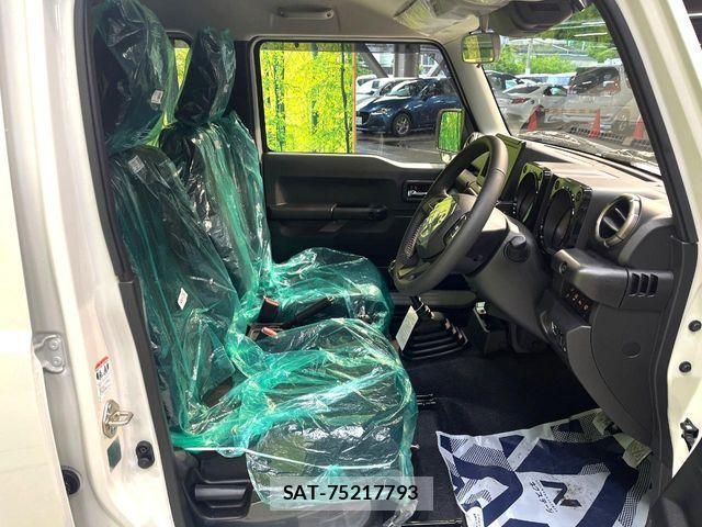 Suzuki JIMNY 2026-03 7220296-7