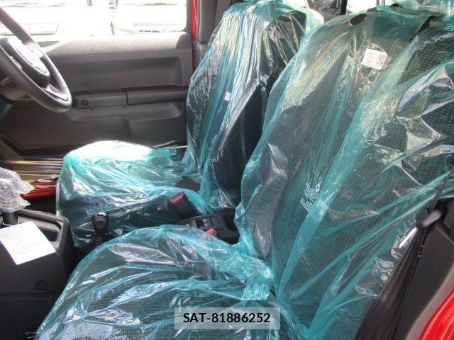 Suzuki JIMNY 2026-04 7220312-20