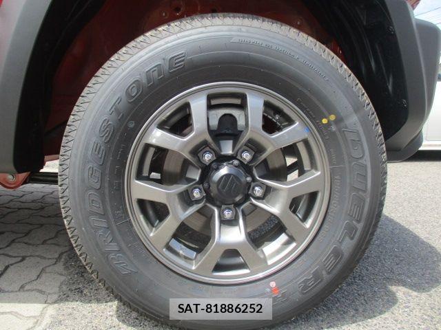 Suzuki JIMNY 2026-04 7220312-29