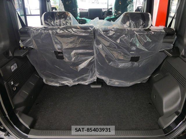 Suzuki JIMNY 2026-04 7251164-18