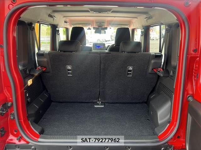 Suzuki JIMNY 2025-04 7251177-19