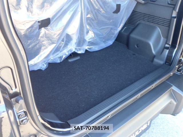 Suzuki JIMNY 2026-05 7251162-24