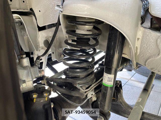 Suzuki JIMNY 2025-05 7251168-18