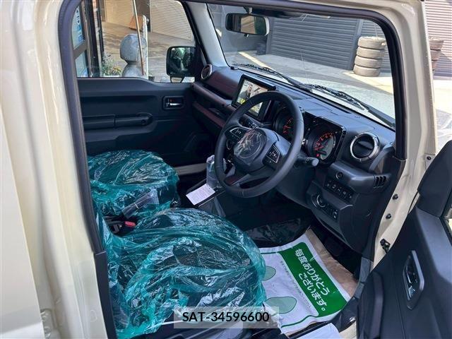 Suzuki JIMNY 2025-11 7327732-14