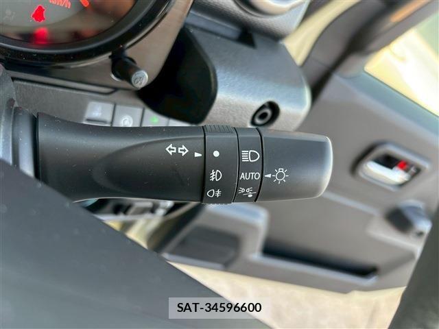 Suzuki JIMNY 2025-11 7327732-24