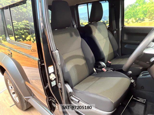 Suzuki JIMNY 2025-05 7327730-7