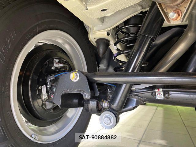 Suzuki JIMNY 2026-04 7358277-19