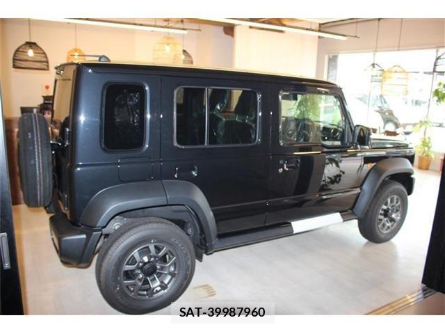 Suzuki JIMNY 2025-10 7358274-14