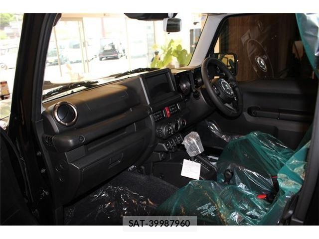 Suzuki JIMNY 2025-10 7358274-21