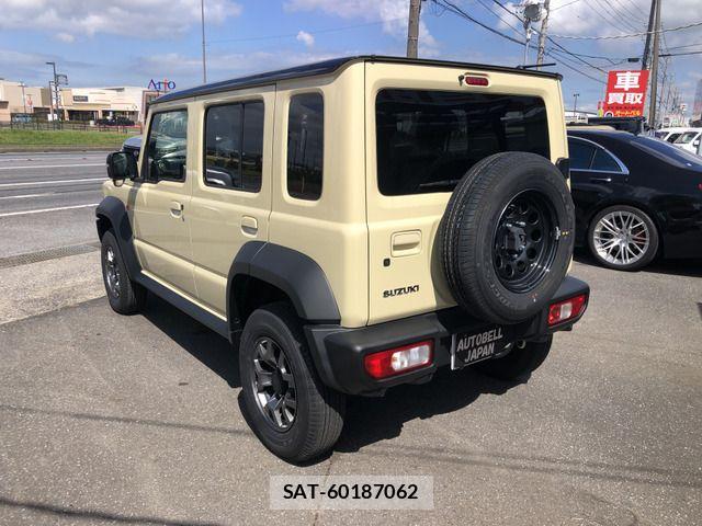 Suzuki JIMNY 2026-04 7358279-12