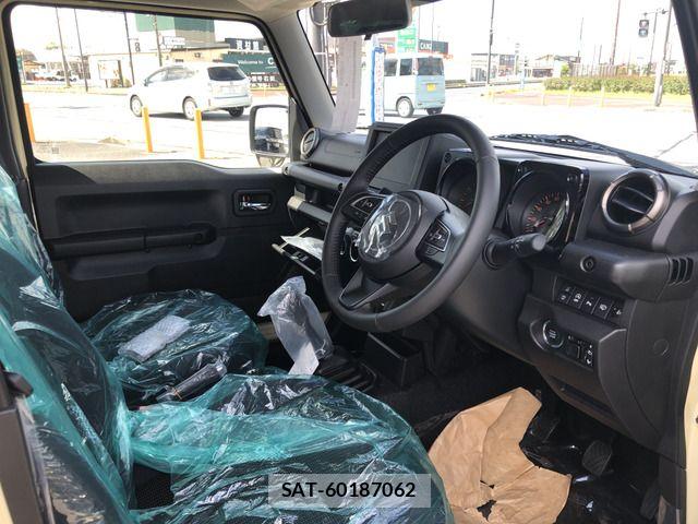 Suzuki JIMNY 2026-04 7358279-13