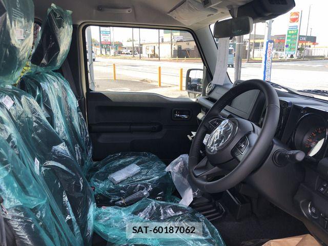 Suzuki JIMNY 2026-04 7358279-14