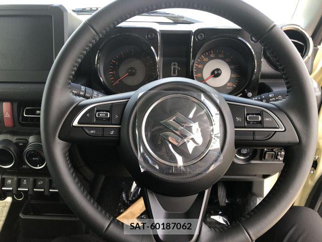 Suzuki JIMNY 2026-04 7358279-5