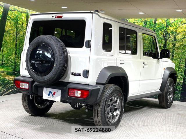 Suzuki JIMNY 2026-04 7358262-17