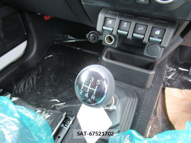Suzuki JIMNY 2026-06 7358282-4