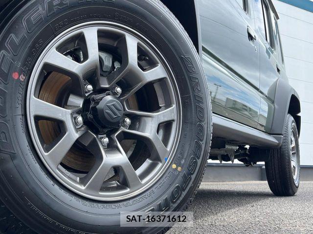 Suzuki JIMNY 2026-03 7392506-12