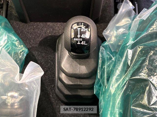 Suzuki JIMNY 2026-04 7392512-2